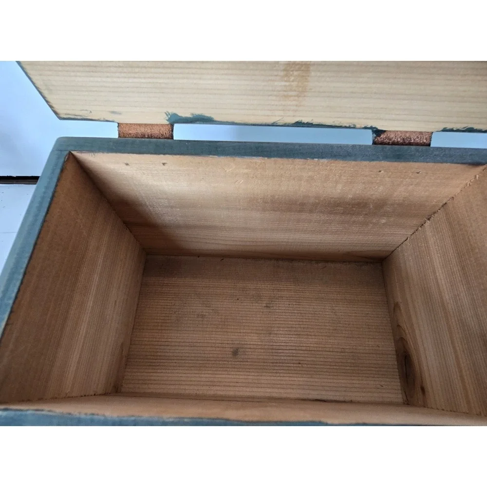 Shaker Seeds Wood Box Mount Lebanon, N.Y. Signed